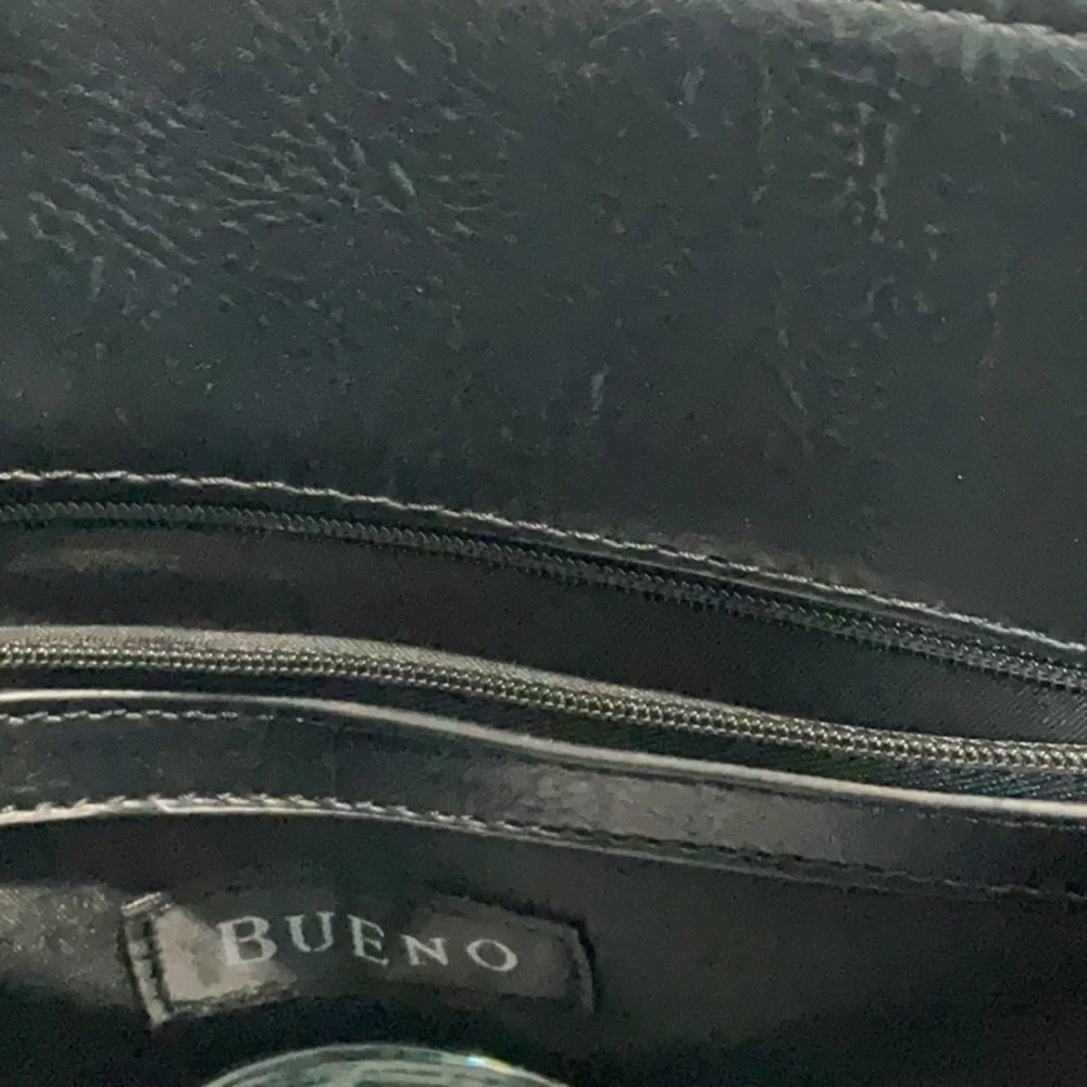 Bueno beautiful handbag tote.
